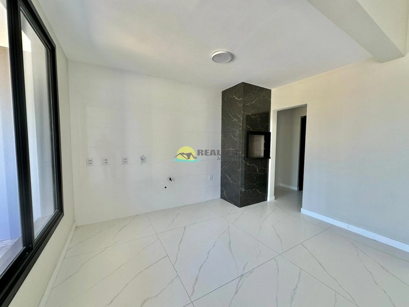 Casa nova a poucos passos do mar em Capão Novo: 6ª foto da galeria de imagens do imóvel