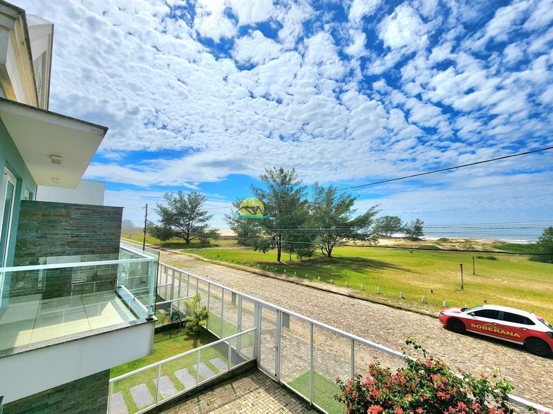 Sobrado a beira mar!: 1ª foto da galeria de imagens do imóvel