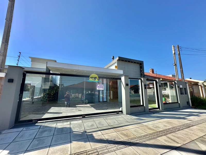 INCRIVEL CASA EM CAPÃO NOVO: 1ª foto da galeria de imagens do imóvel