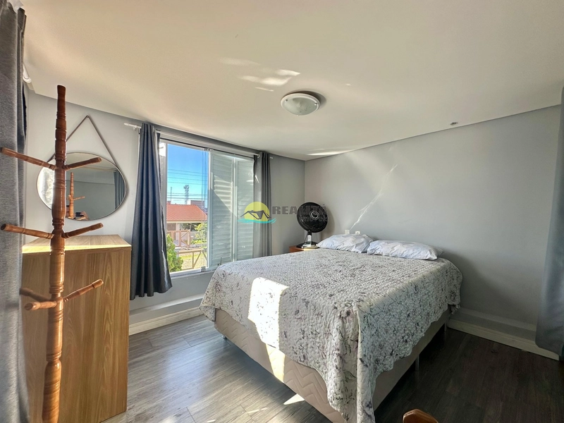 CASA PRÓXIMA DO COMÉRCIO E DO CENTRO EM CAPÃO NOVO: 13ª foto da galeria de imagens do imóvel