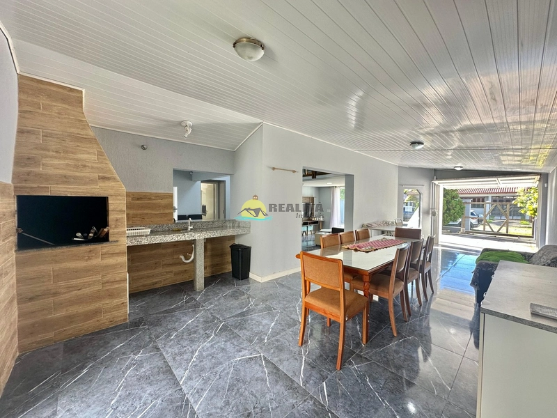 CASA PRÓXIMA DO COMÉRCIO E DO CENTRO EM CAPÃO NOVO: 17ª foto da galeria de imagens do imóvel