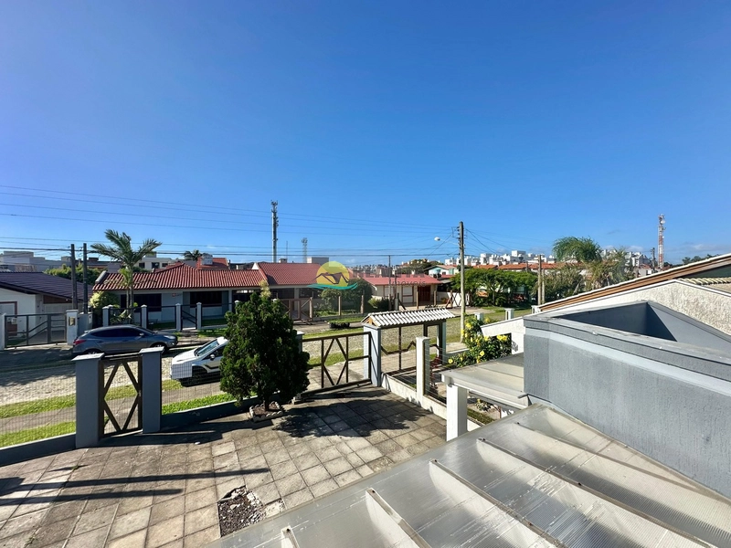 CASA PRÓXIMA DO COMÉRCIO E DO CENTRO EM CAPÃO NOVO: 11ª foto da galeria de imagens do imóvel