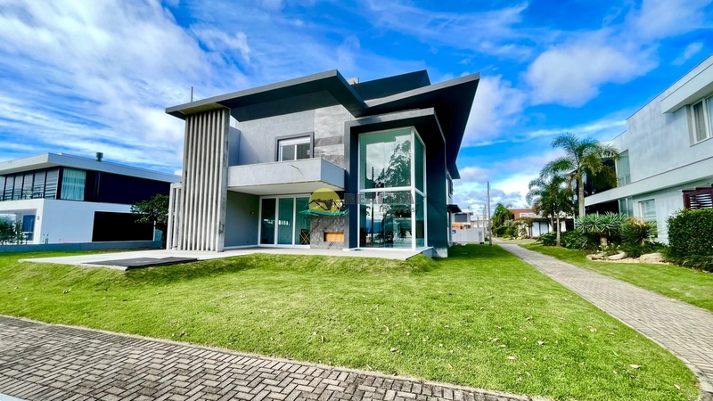 Mansão exclusiva com vista para a Lagoa dos Quadros: 1ª foto da galeria de imagens do imóvel