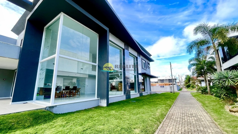 Mansão exclusiva com vista para a Lagoa dos Quadros: 2ª foto da galeria de imagens do imóvel