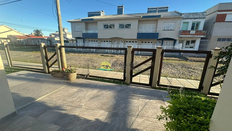 Sobrado 75m² Mobiliado e Reformado | Lado Mar a 450m da Praia: 12ª foto da galeria de imagens do imóvel