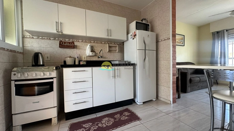Sobrado 75m² Mobiliado e Reformado | Lado Mar a 450m da Praia: 3ª foto da galeria de imagens do imóvel