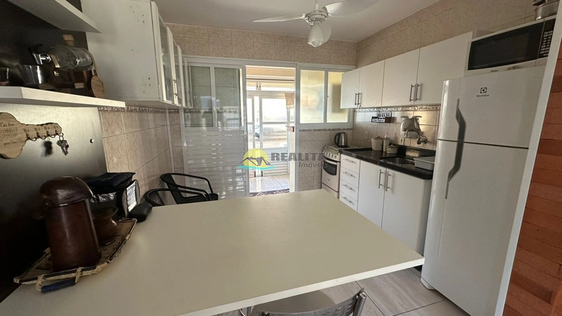 Sobrado 75m² Mobiliado e Reformado | Lado Mar a 450m da Praia: 6ª foto da galeria de imagens do imóvel