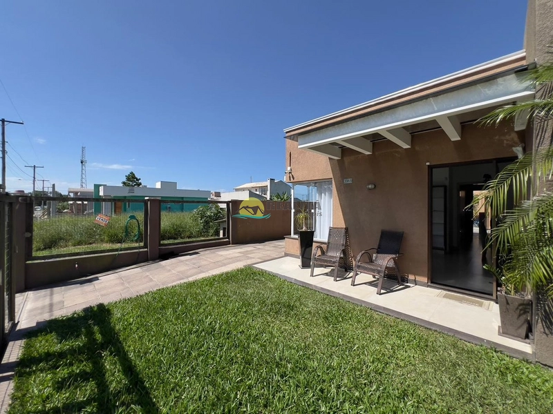 Casa 3 Dormitórios com Suíte | 120m² | Jardim com Piscina e Pergolado: 34ª foto da galeria de imagens do imóvel