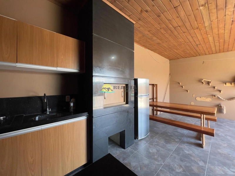 Casa 3 Dormitórios com Suíte | 120m² | Jardim com Piscina e Pergolado: 5ª foto da galeria de imagens do imóvel