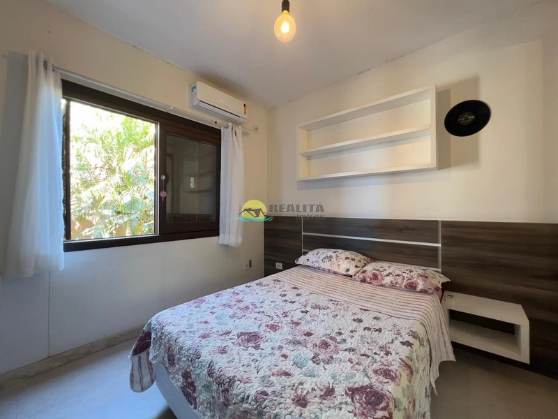 Casa 3 Dormitórios com Suíte | 120m² | Jardim com Piscina e Pergolado: 8ª foto da galeria de imagens do imóvel
