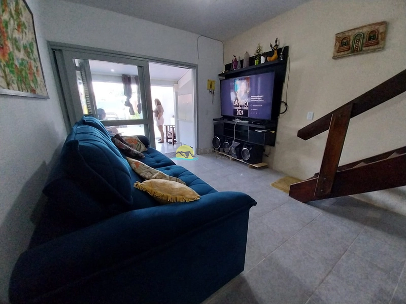 Sobrado 2 Dorm – Conforto e Praticidade a 400m do Mar: 5ª foto da galeria de imagens do imóvel