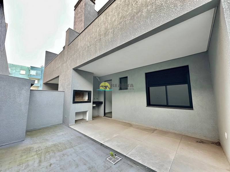 SOBRADO ALTO PADRÃO PRÓXIMO AO MAR: 19ª foto da galeria de imagens do imóvel