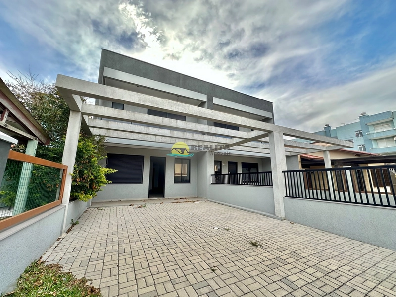 SOBRADO ALTO PADRÃO PRÓXIMO AO MAR: 2ª foto da galeria de imagens do imóvel