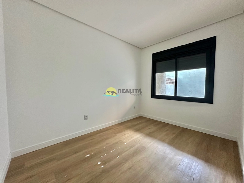 SOBRADO ALTO PADRÃO PRÓXIMO AO MAR: 10ª foto da galeria de imagens do imóvel