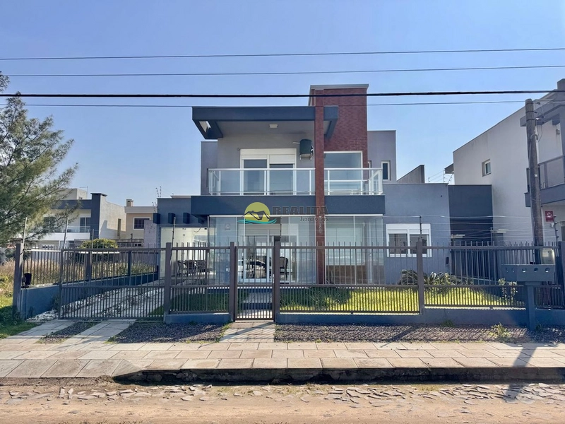 Casa Beira-Mar - Frente Leste - 4 Dormitórios: 1ª foto da galeria de imagens do imóvel
