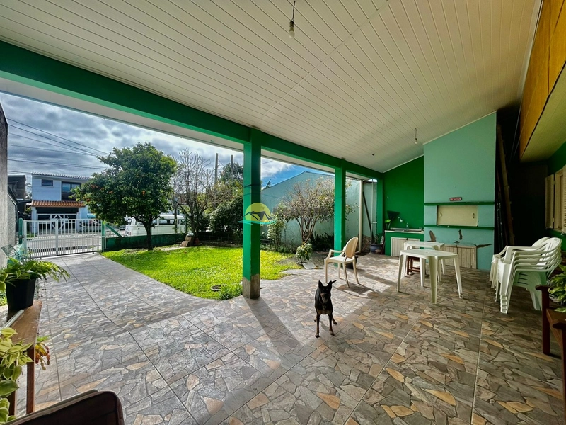 Casa em Região de Moradores - 3 Dormitórios com Amplo Pátio: 4ª foto da galeria de imagens do imóvel