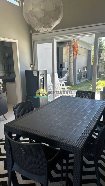 CASA NOVA 3 DORMITÓRIOS - 100M DO MAR COM PISCINA!: 13ª foto da galeria de imagens do imóvel
