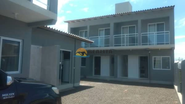 4 Sobrados em Arroio do Sal: 1ª foto da galeria de imagens do imóvel