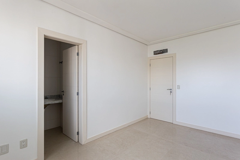 Apartamento 4 suítes na Beira-mar Norte (nunca habitado): 18ª foto da galeria de imagens do imóvel