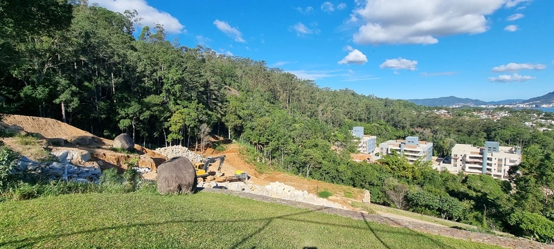 Lote em condomínio de luxo no Cacupé: 2ª foto da galeria de imagens do imóvel