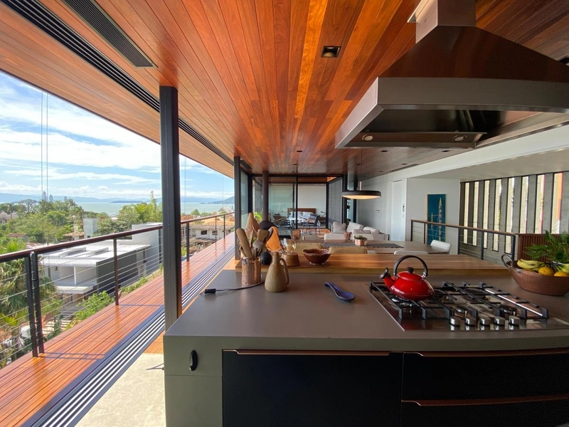 CASA NO CACUPÉ EM CONDOMÍNIO FECHADO COM VISTA MAR: 7ª foto da galeria de imagens do imóvel