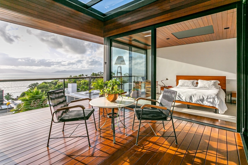 CASA NO CACUPÉ EM CONDOMÍNIO FECHADO COM VISTA MAR: 11ª foto da galeria de imagens do imóvel