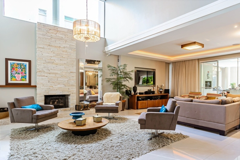 CASA EM CONDOMÍNIO FECHADO NO SANTA MÔNICA