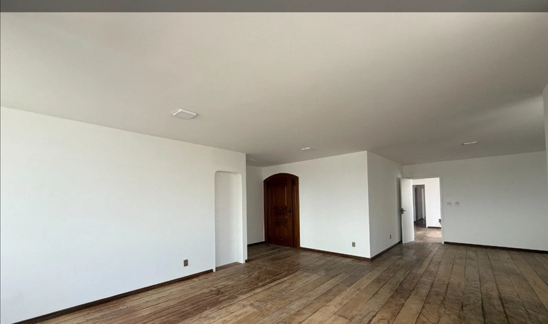 Apto no Centro próximo ao Hippo: 2ª foto da galeria de imagens do imóvel