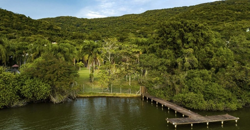 Mansões suspensas e exclusivas para o Canto da Lagoa da Conceição: 5ª foto da galeria de imagens do imóvel