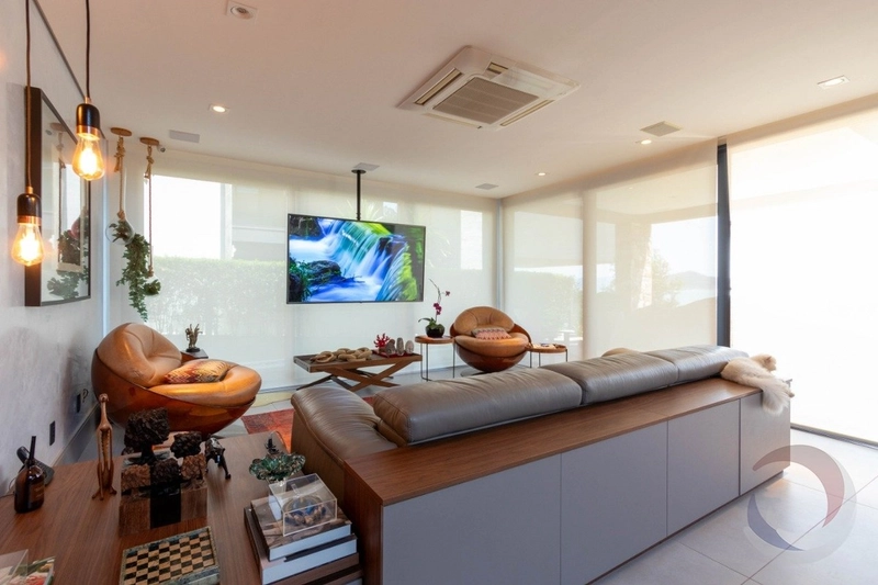Casa com 4 suítes e vista mar permanente no Cacupé: 4ª foto da galeria de imagens do imóvel