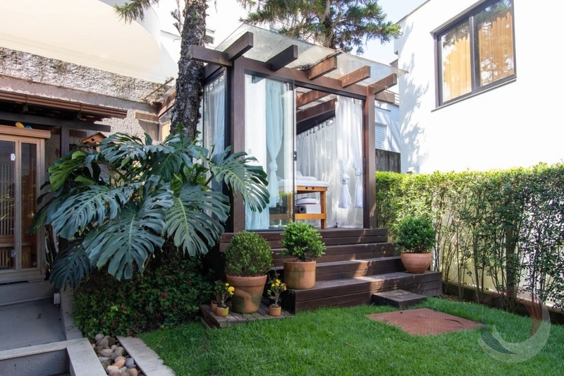 Casa com 4 suítes e vista mar permanente no Cacupé: 27ª foto da galeria de imagens do imóvel