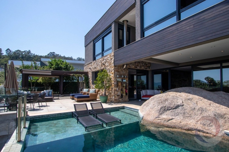 Casa com 4 suítes e vista mar permanente no Cacupé: 36ª foto da galeria de imagens do imóvel