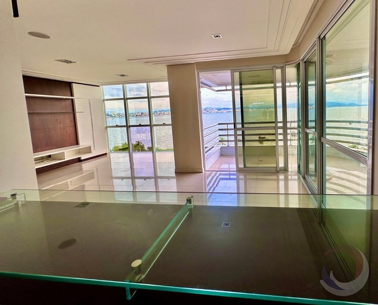 Apartamento com 4 suítes na Beiramar Norte: 7ª foto da galeria de imagens do imóvel