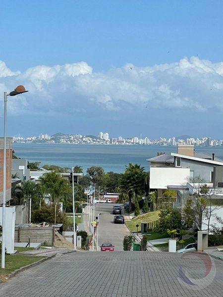 Lote em Condomínio fechado de luxo no Cacupé: 9ª foto da galeria de imagens do imóvel