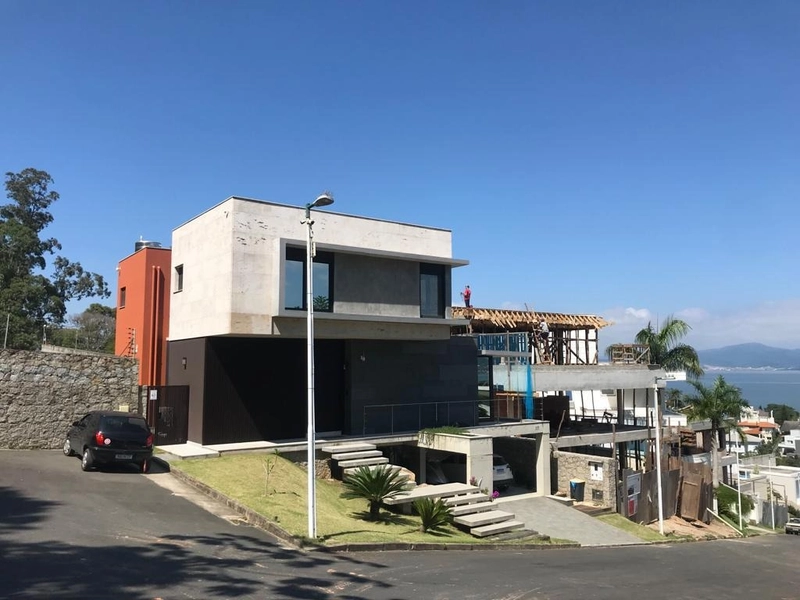 Casa em Condomínio fechado no Cacupé: 4ª foto da galeria de imagens do imóvel