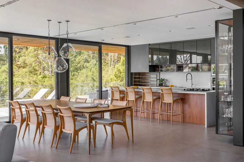 Casa com 4 suítes no Cacupé: 9ª foto da galeria de imagens do imóvel
