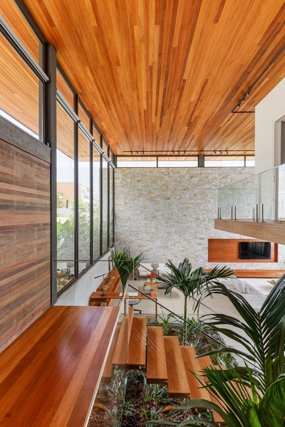 Casa com 4 suítes no Cacupé: 15ª foto da galeria de imagens do imóvel