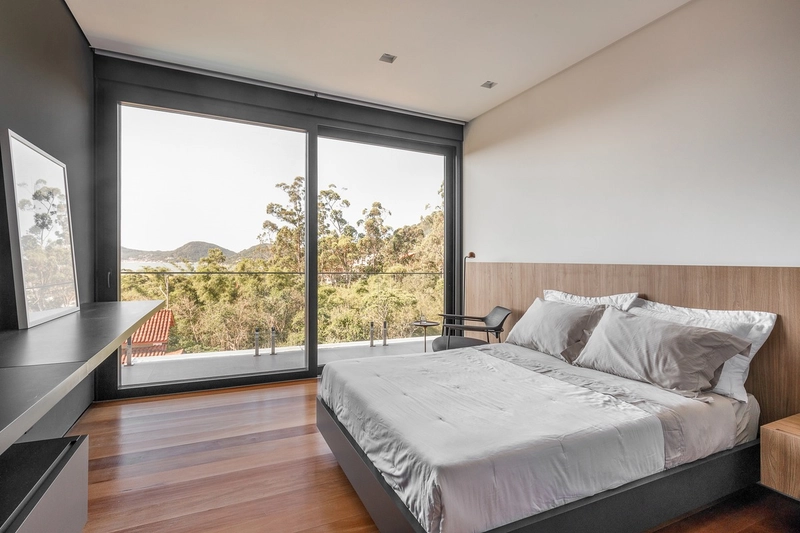 Casa com 4 suítes no Cacupé: 25ª foto da galeria de imagens do imóvel