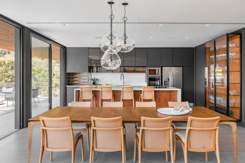 Casa com 4 suítes no Cacupé: 8ª foto da galeria de imagens do imóvel