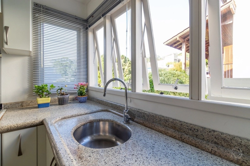 Casa em Condomínio Fechado no Cacupé: 13ª foto da galeria de imagens do imóvel