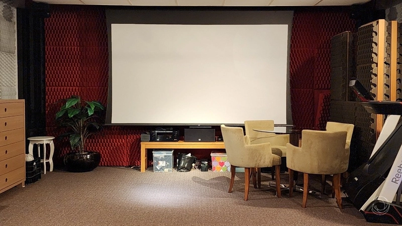 Casa com 4 dormitórios e espaco cinema no Morro da Cruz: 39ª foto da galeria de imagens do imóvel