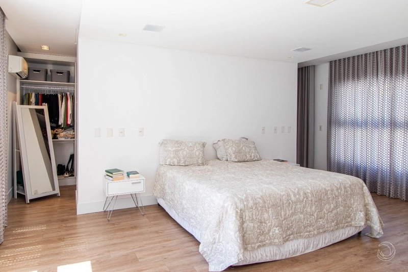 Casa em Condomínio fechado no Cacupé com 5 suítes: 4ª foto da galeria de imagens do imóvel