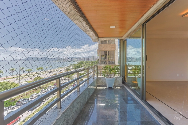 Apartamento com 335m2 na Beira mar Norte: 1ª foto da galeria de imagens do imóvel