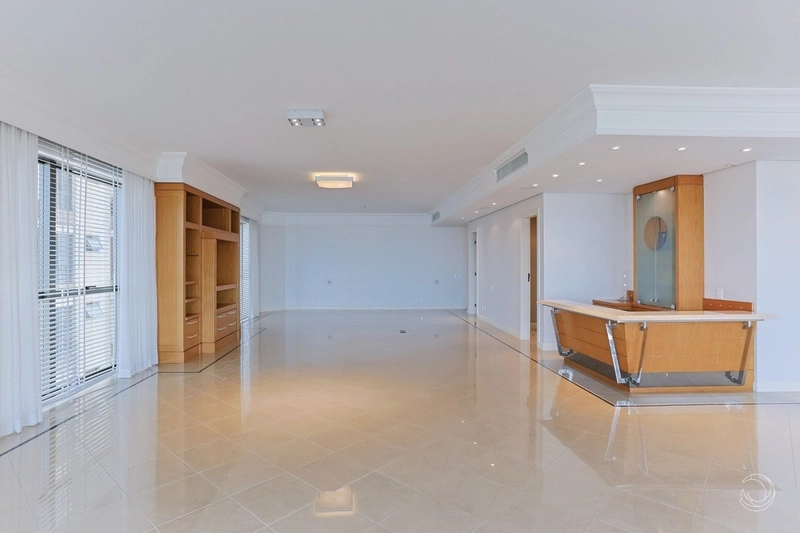 Apartamento com 335m2 na Beira mar Norte: 3ª foto da galeria de imagens do imóvel