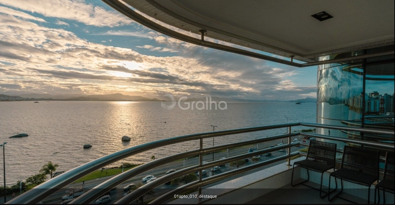 APARTAMENTO COM 4 SUITES NA BEIRA MAR NORTE: 7ª foto da galeria de imagens do imóvel