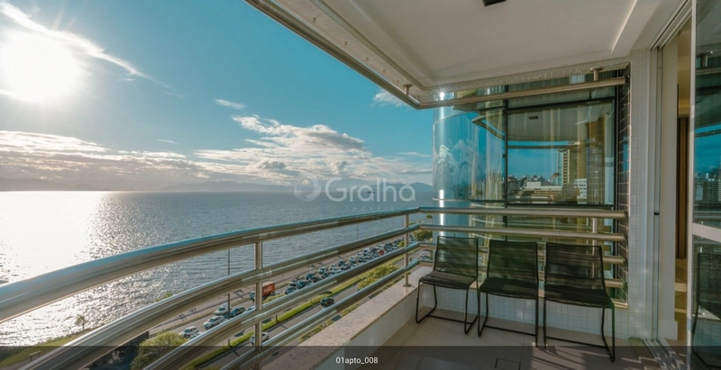 APARTAMENTO COM 4 SUITES NA BEIRA MAR NORTE: 1ª foto da galeria de imagens do imóvel