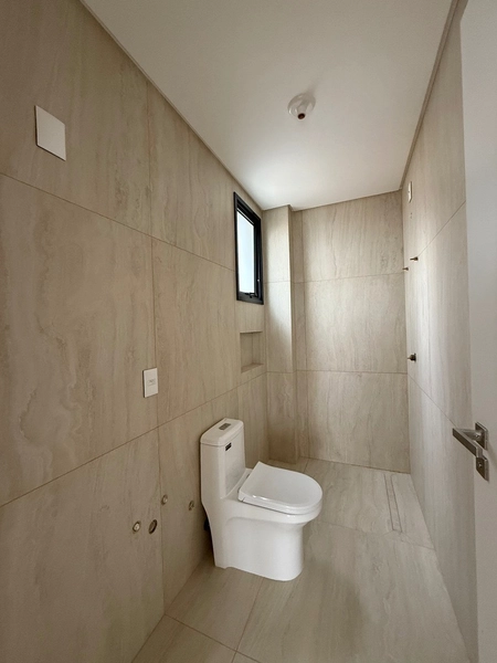 CASA COM 4 SUITES NO ALAMEDA CACUPE: 12ª foto da galeria de imagens do imóvel