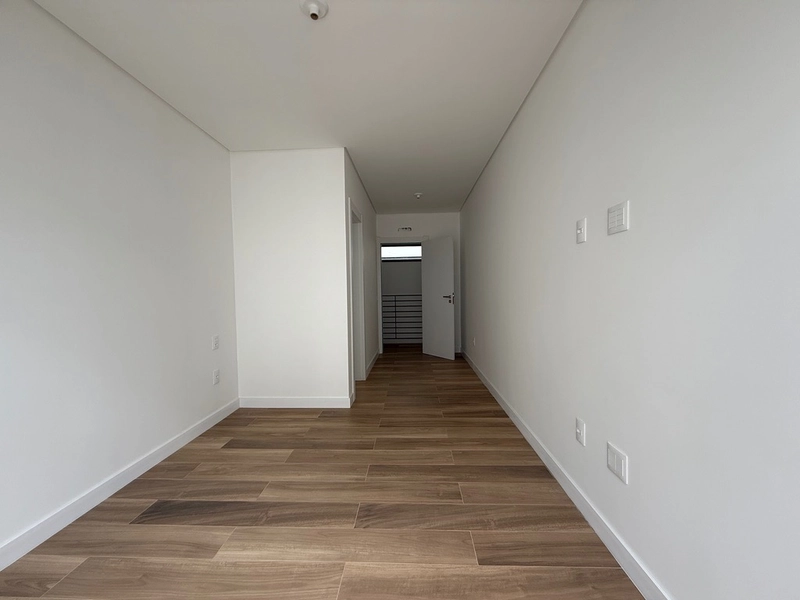 CASA COM 4 SUITES NO ALAMEDA CACUPE: 7ª foto da galeria de imagens do imóvel