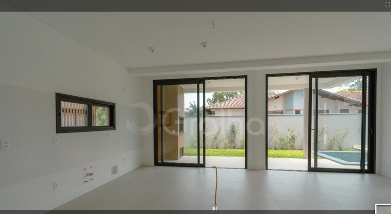 CASA COM 4 SUITES NO ALAMEDA CACUPE: 3ª foto da galeria de imagens do imóvel