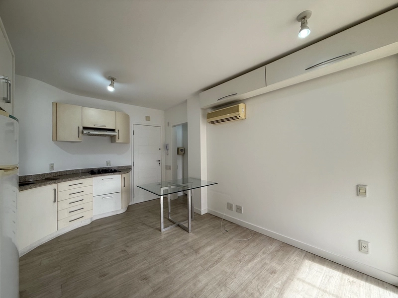 APARTAMENTO 1 QUARTO NA TROMPOWSKY: 2ª foto da galeria de imagens do imóvel